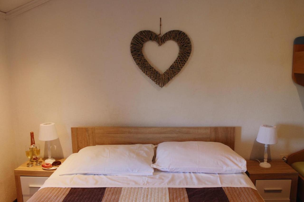 Penhaus Apartman Angelus Drage Pakoštane Exteriör bild